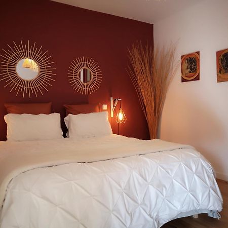 Bed and Breakfast Au Gray Du Temps Suspendu Pleslin-Trigavou Екстер'єр фото